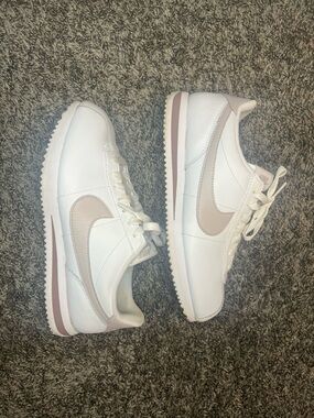 Nike Women's White and Blush Classic Cortez-Style Sneakers